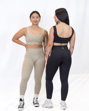 Load image into Gallery viewer, Seamfree Crop - Black